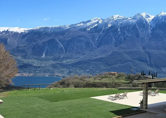 Oasi Da Vinci Apartments Lake Garda View Tignale